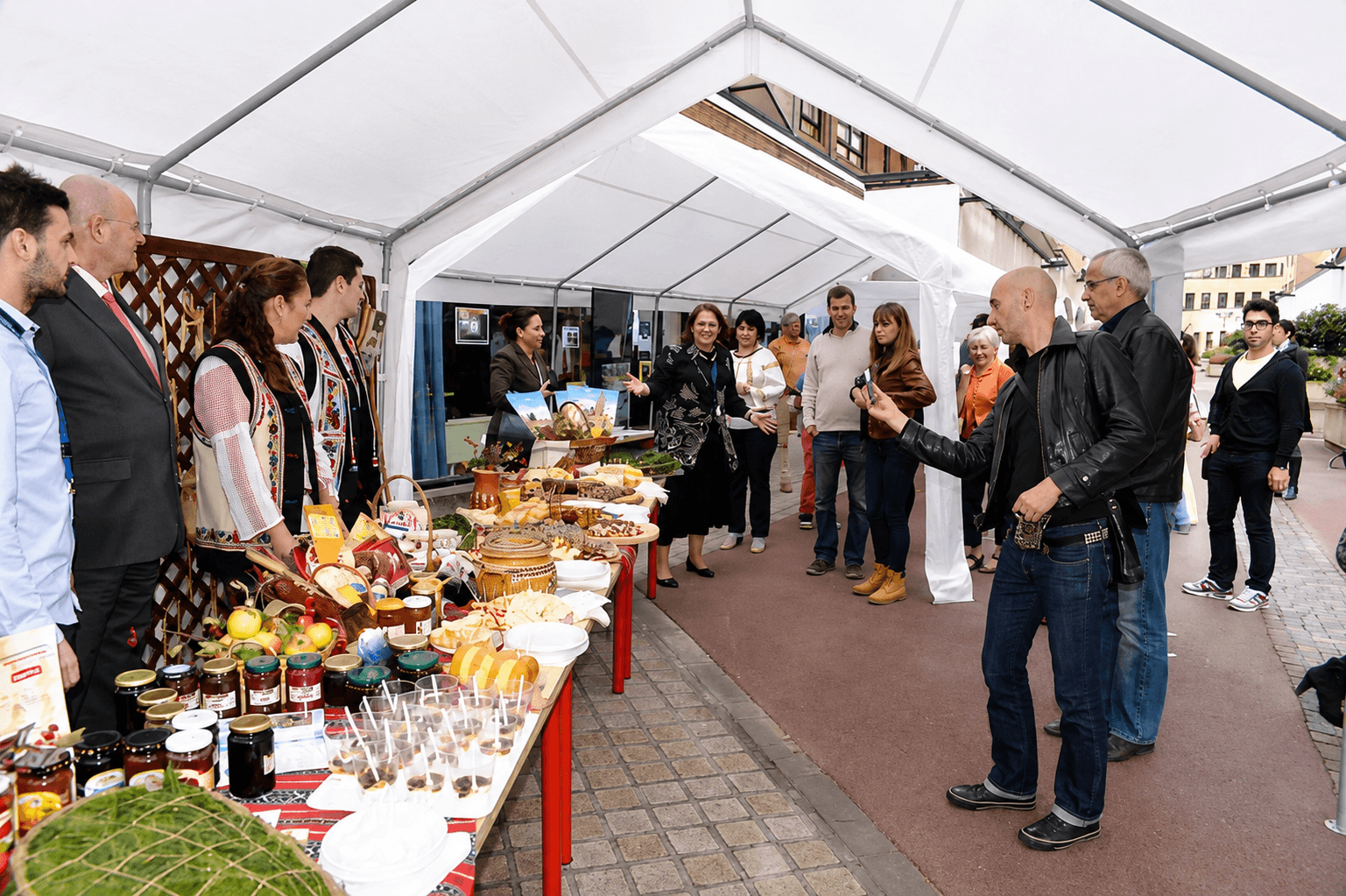 Fotografie din arhiva 2013